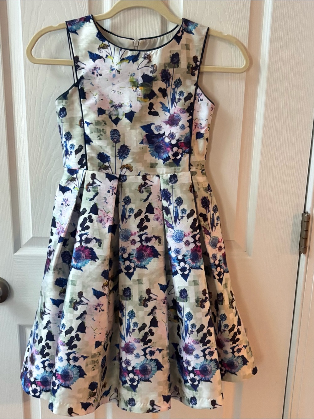 Pippa & Julie Girls 12 Floral A-Line Party Dress Blue Purple Special Occasion